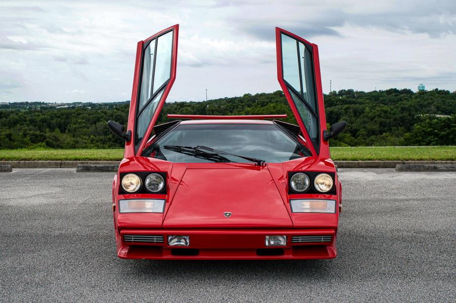  Lamborghini Countach LP5000 S Quattrovalvole 1988 года  (фото 26 из 146)